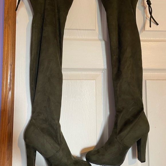 Akira olive green chunky heel, over the knee boot - Picture 8 of 11